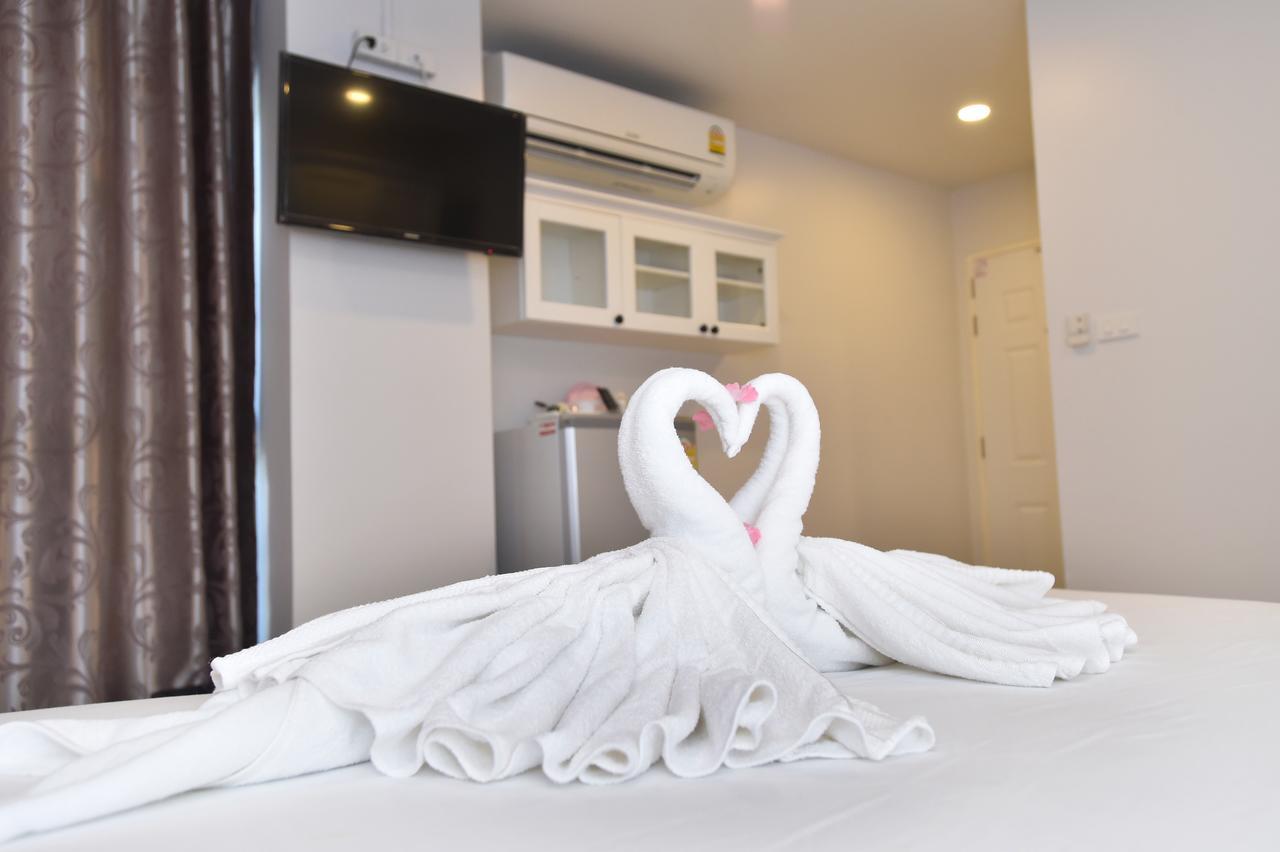 Parvena Hotel Sathorn Banguecoque Exterior foto