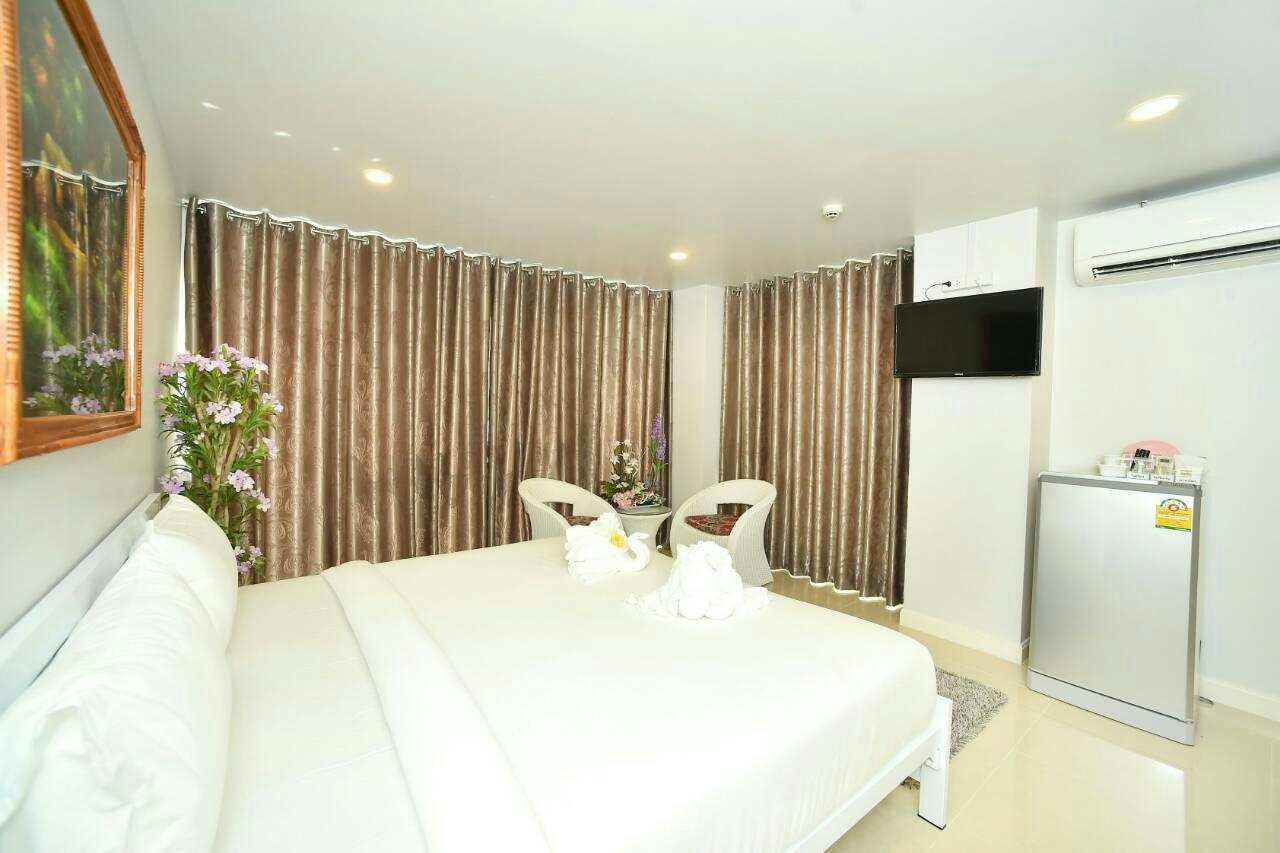 Parvena Hotel Sathorn Banguecoque Exterior foto