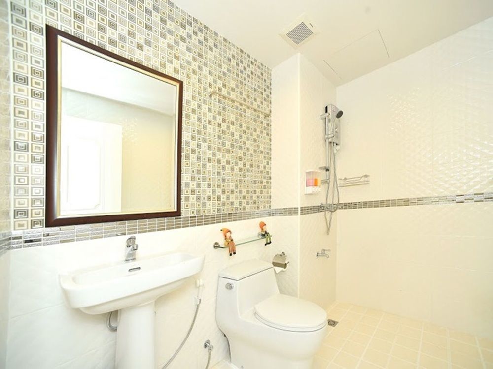 Parvena Hotel Sathorn Banguecoque Exterior foto